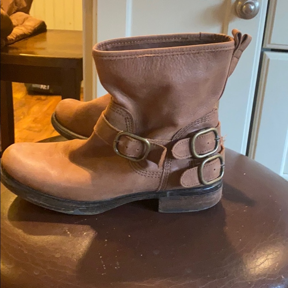 Lucky Brand boots